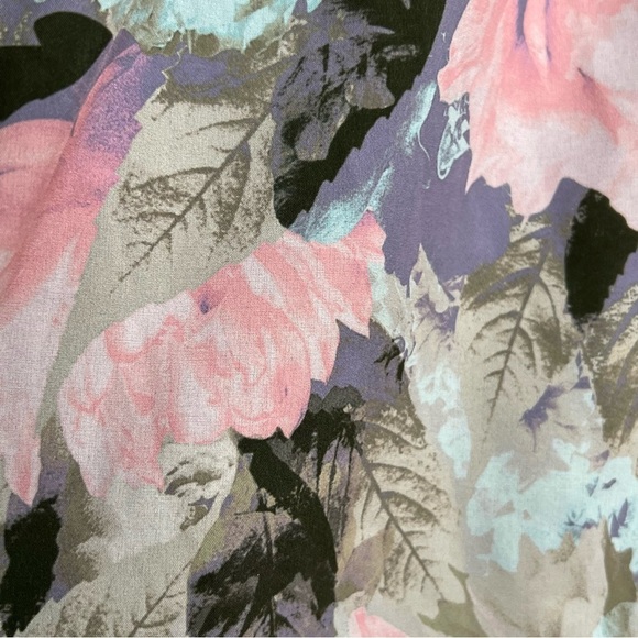 Fabletics Maggie Shorts Secret Garden Print Size 3x - Picture 6 of 8